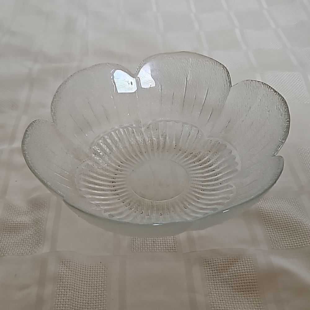 Clear Glass Fruit Bowl 10"-10" - Picture 13 of 16